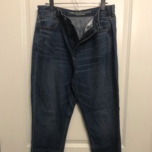 AE Mom Jeans Size 12. NEVER WORN